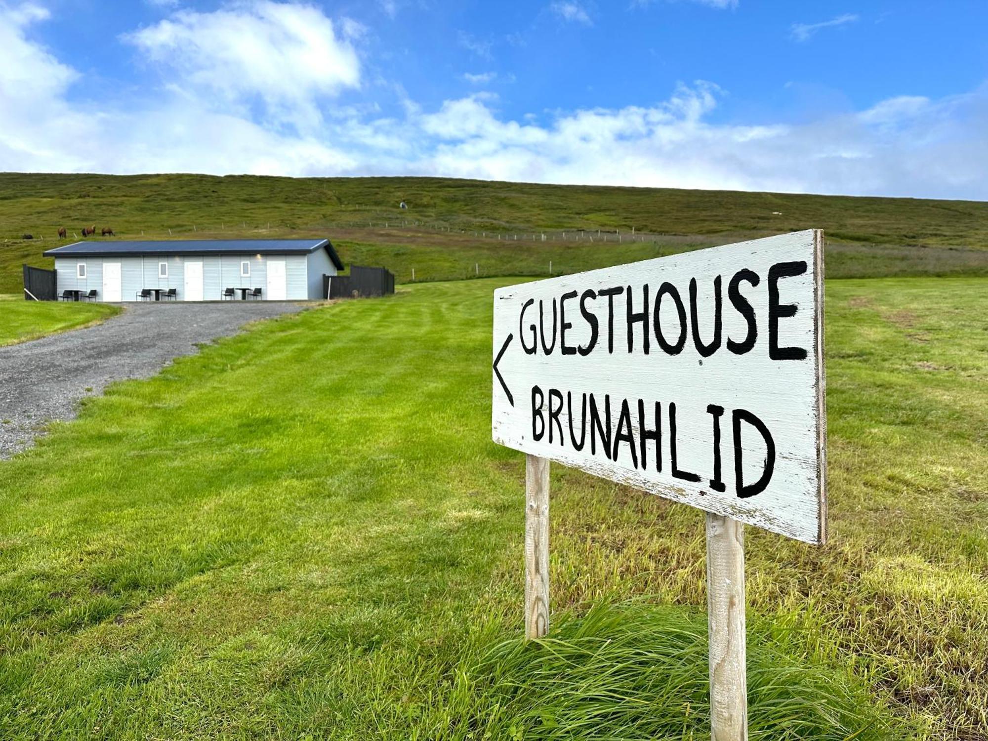 Guesthouse Brúnahlíð Athaldalur Exterior foto